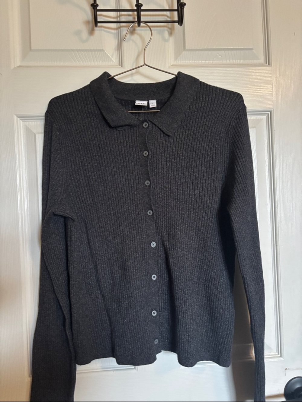 GAP Women's Charcoal Ribbed Button-Front Sweater Cardigan SIZE LARGE